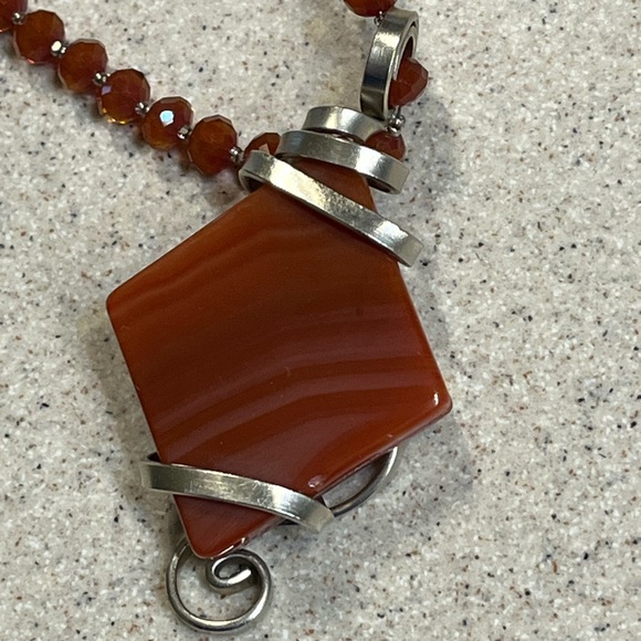 HANDMADE Gorgeous Wire Wrapped Carnelian stone necklace!! - Picture 3 of 9